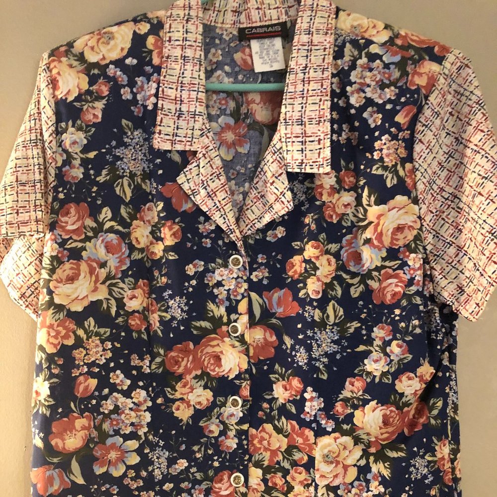 Cabrais women's top Size 16